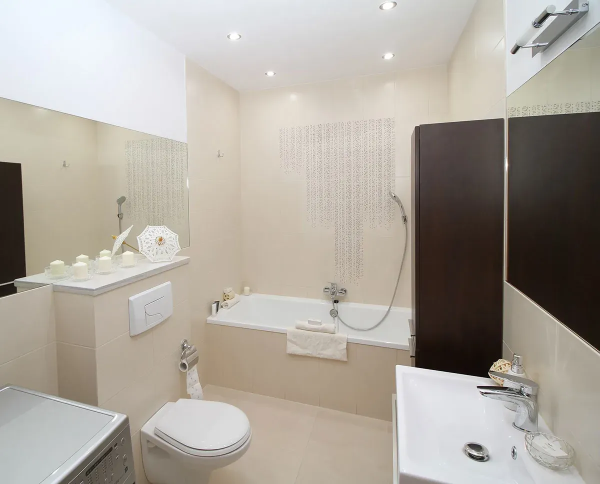 Bathrooms cleaning